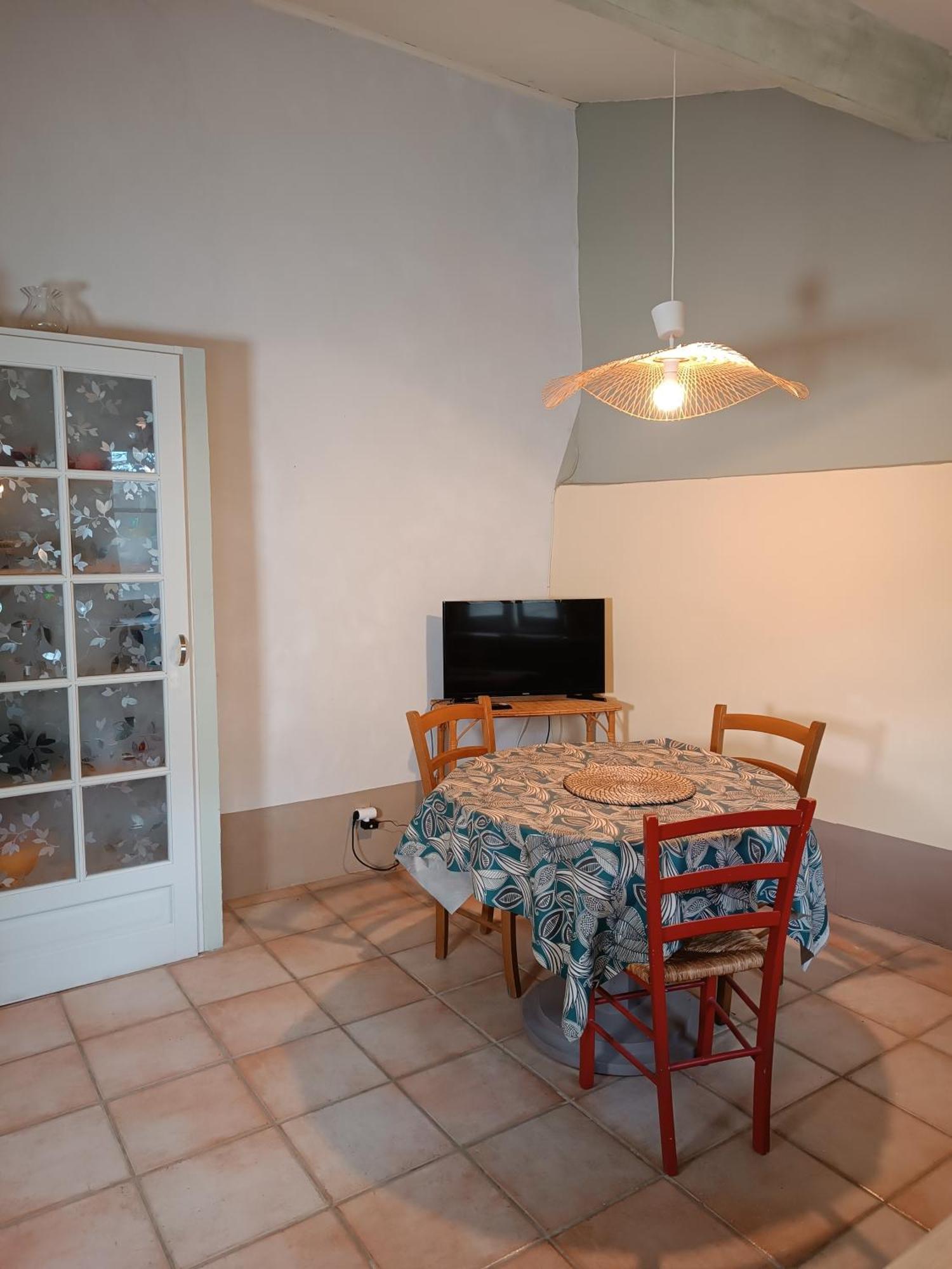 Sous La Vigne Villa Рустрел Екстериор снимка
